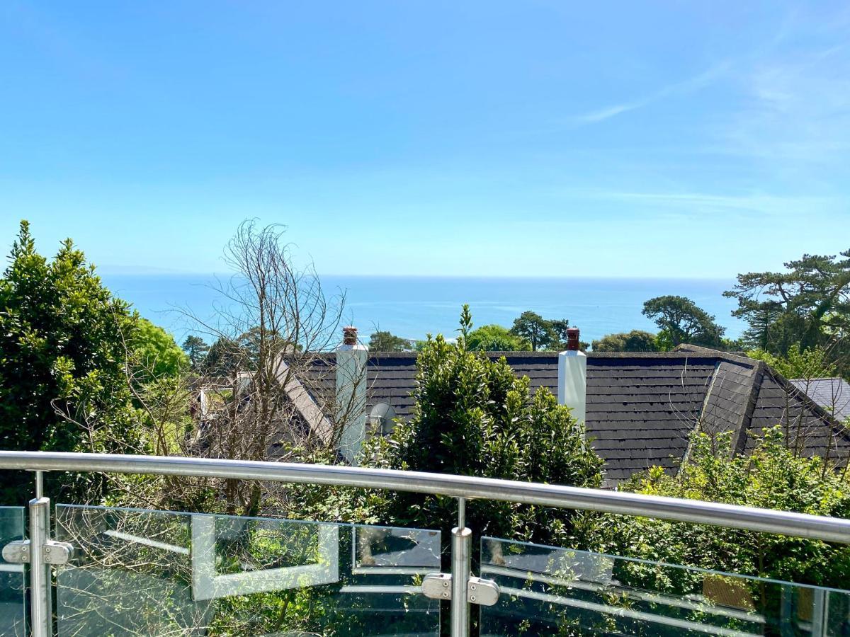 One Of The Best Properties In Lyme! Breathtaking Views Across The Whole Bay. 3 Stories With 2 Tier Veranda Around The Property. Sleeps 6 Лайм-Реджис Экстерьер фото