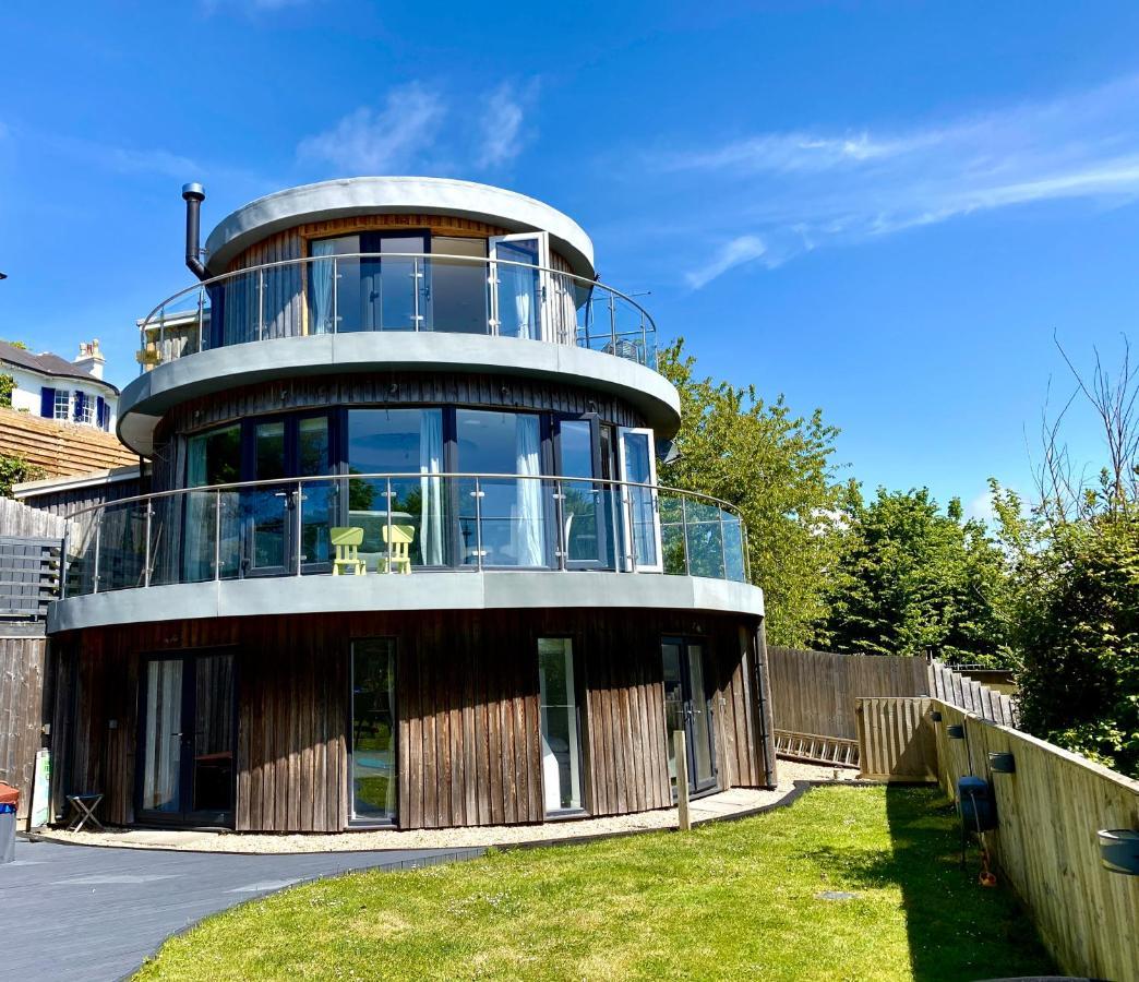 One Of The Best Properties In Lyme! Breathtaking Views Across The Whole Bay. 3 Stories With 2 Tier Veranda Around The Property. Sleeps 6 Лайм-Реджис Экстерьер фото